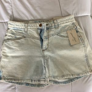 Universal Thread High Rise Shorts